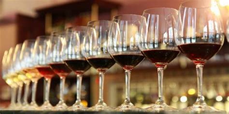 Wine Tasting in Woodinville, Washington | Savored Journeys