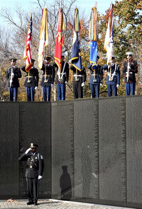 Vietnam Veterans Memorial Wall | Defence Forum & Military Photos - DefenceTalk