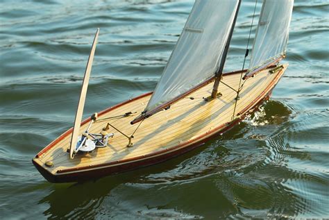 MM1 — grove pond yachts model pond yachts sailboats