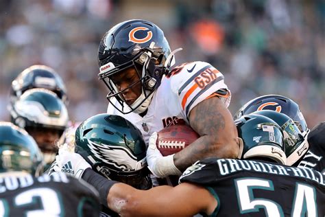 Chicago Bears RB David Montgomery misses practice with ‘lightly’ rolled ...