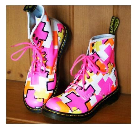 Pink Dr Marten | Doc martens boots, Boots diy, Boots