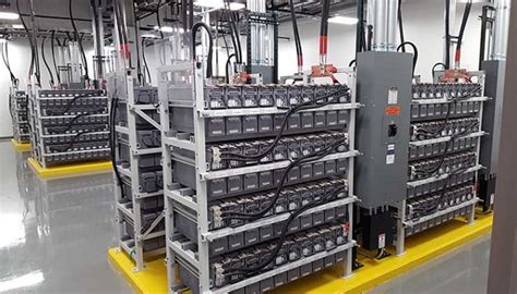 How to Compare Data Centre UPS Battery Types | Server Room Environments