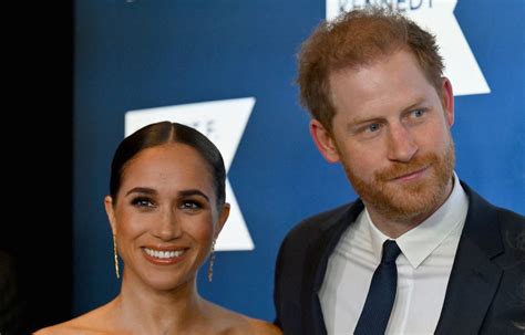 Le prince Harry et Meghan poursuivis par des paparazzi à New York | Le ...