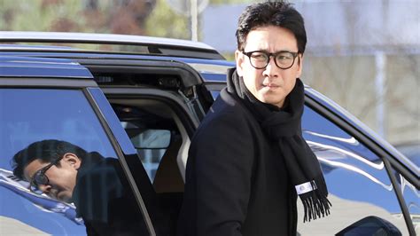 Actor Lee Sun-kyun of Oscar-winning film Parasite found dead in car | Entertainment-others News ...