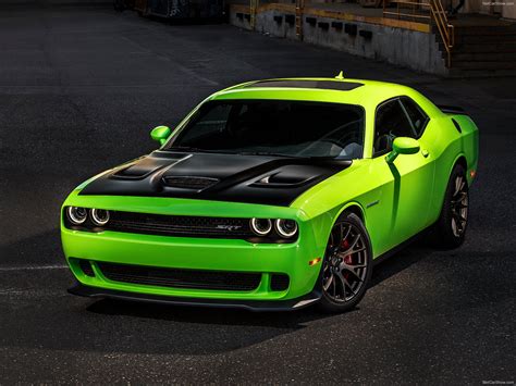 Dodge Challenger SRT Hellcat (2015) - pictures, information & specs