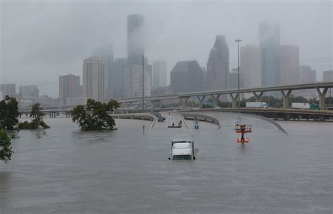 Hurricane Harvey: Before-and-after photos show Houston flooding - Business Insider