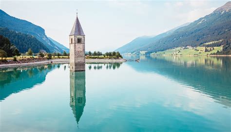 Lago de Resia, la historia del campanario sumergido