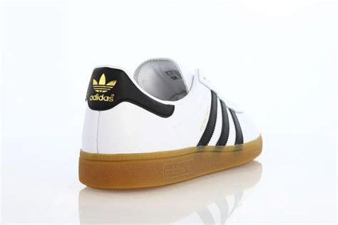 adidas Munchen (White/Gum) - Sneaker Freaker