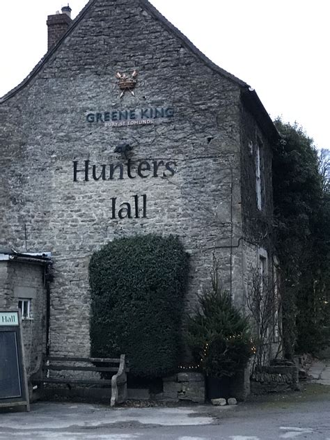 Review: Old English Inns: Hunter’s Hall, Kingscote, Tetbury