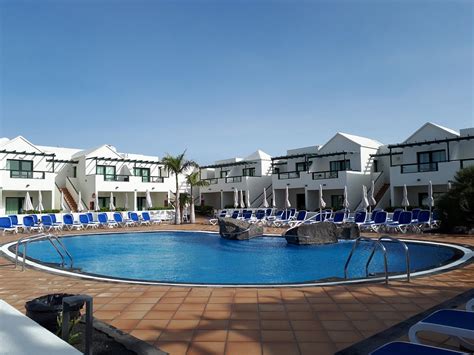 HOTEL POCILLOS PLAYA - Updated 2021 Prices, Reviews, and Photos (Puerto Del Carmen, Spain ...