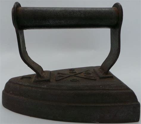 ANTIQUES : CAST IRON CIRCA 1900 VINTAGE FLAT IRON NO 7. REF: C24 | eBay