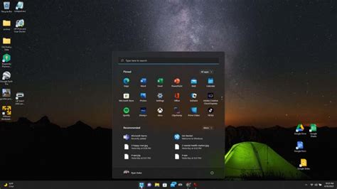 How to Move the Windows 11 Taskbar to Left or Right and Customize