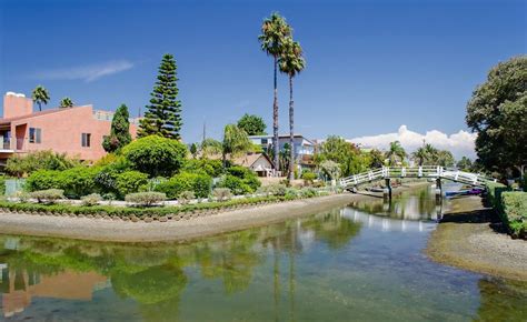 Venice Canals Walkway, Venice, CA - California Beaches