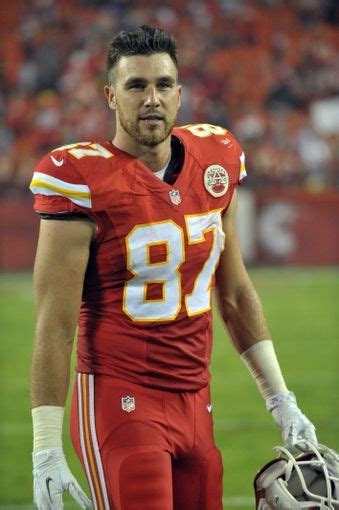 Travis Kelce | Kansas city chiefs, Kansas city chiefs logo, Kansas city ...