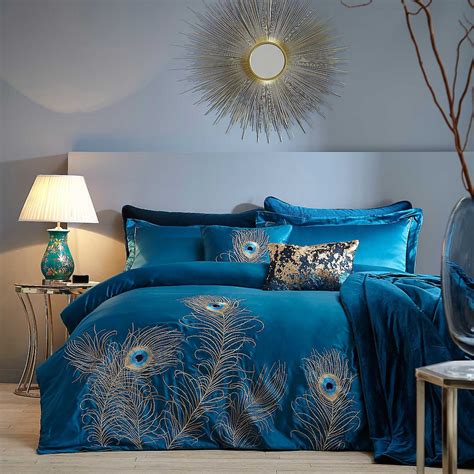 Peacock Feather Teal Bedspread | Bedroom color schemes, Peacock decor bedroom, Bedroom colors