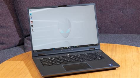 Alienware m16 R2 review: Slimmer, but still speedy | CNN Underscored