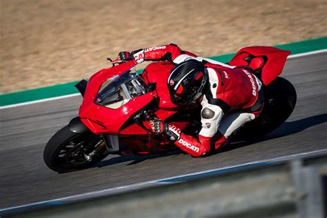 2022 Ducati Panigale V4