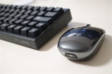 Logitech M557 vs Logitech M337 Mouse: Which One is Worth Buying? - Logitech M557 vs Logitech ...