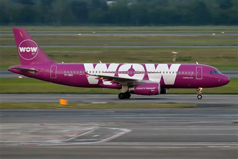 CYBER MONDAY PROMO CODE: 40% off WOW air flights