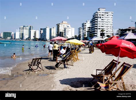 Salinas ecuador hi-res stock photography and images - Alamy