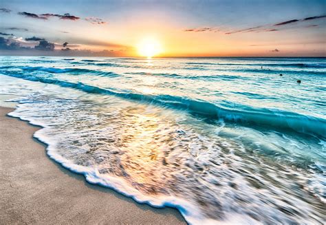 Sheen Sand on The Cancun Beach, Mexico - Traveldigg.com