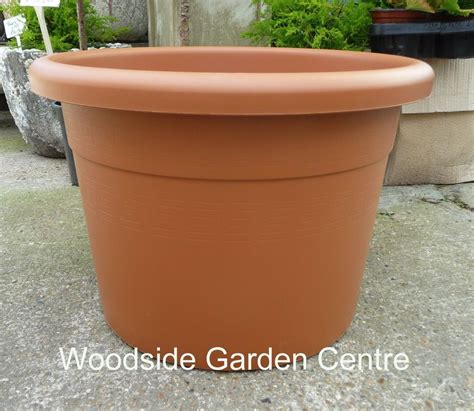 Large 60lt Plastic Terracotta Garden Plant Pot | eBay | Woodside garden ...