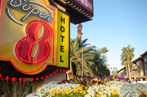 Super 8 Las Vegas: 2017 Room Prices, Deals & Reviews | Expedia