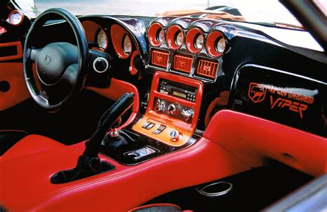 Dodge Viper Interior : Autos