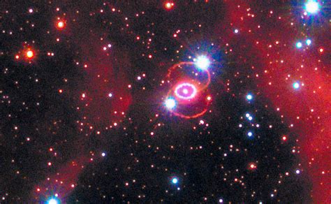 Hubble Captures Wide View of Supernova 1987A – Tiger Moon