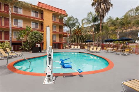 Days Inn by Wyndham Mission Valley Qualcomm Stadium/ SDSU | San Diego ...