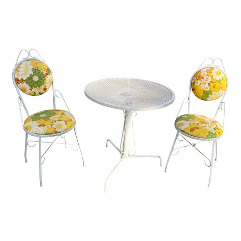1970s Outdoor Patio Table & 2 Chairs with Floral Cushioned Seats | Chairish
