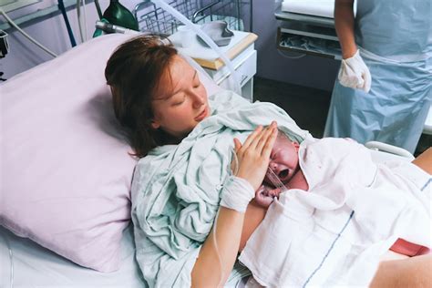 What does unmedicated birth feel like? - Ovia Health