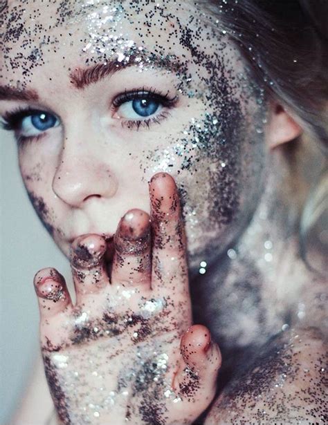 Glitter Photography, Makeup Photography, Photography Inspo, Creative ...