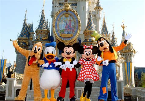 Top Tips for Visiting Disney World with Toddlers - The Family Vacation ...