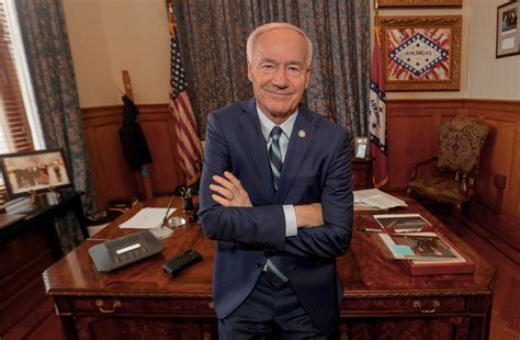 Former Arkansas Gov. Asa Hutchinson says he will run for president • Arkansas Advocate