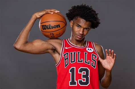 Bulls newest rookie Julian Phillips addresses the fans in AMA interview