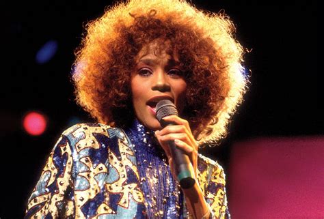 Whitney Houston Net Worth, Early Life, Career 2023