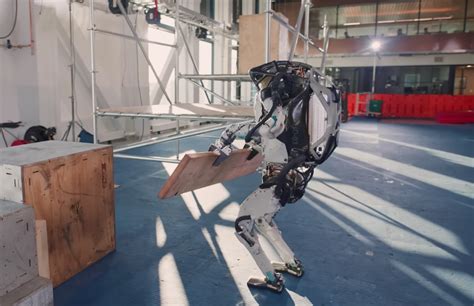 Amazing Atlas robot shows it's almost ready for work - TrendRadars