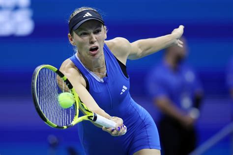 Caroline Wozniacki upsets Petra Kvitova to advance at US Open