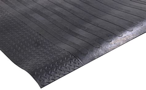 Westin Universal Fit Truck Bed Mat - 96" Long x 72" Wide - Rubber ...