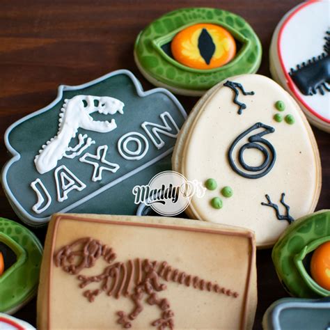 Jurassic Park Cookies | Dinosaur cookies, Cookie birthday party, Sugar ...