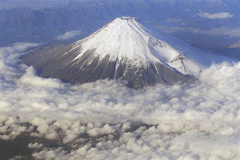 Mount Fuji is 'brown hill,' A-Bomb Dome is 'depressing': Whiners diss Japan's wonders | The ...