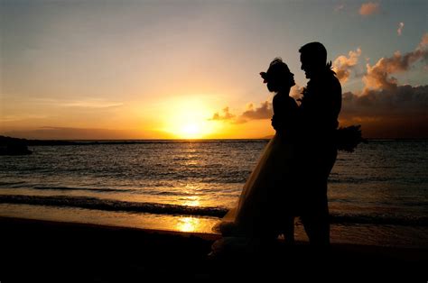 Merriman's Restaurant(Site fee and food and beverage minimum applies. - Maui Wedding Photography ...