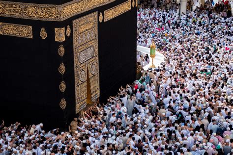 History Of The Islamic Hajj Pilgrimage - The life pile