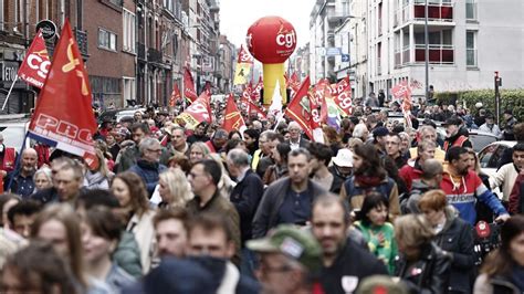 Mobilisation du 1er-Mai : 782.000 manifestants en France selon les autorités, 2,3 millions d ...