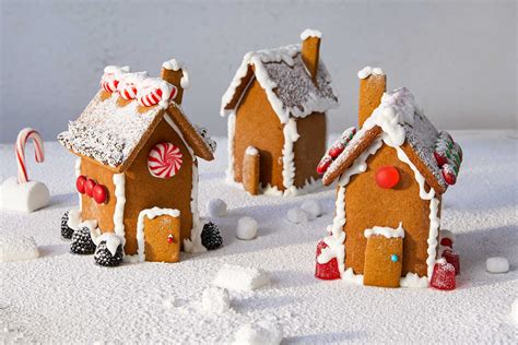 Mini Gingerbread Houses Recipe