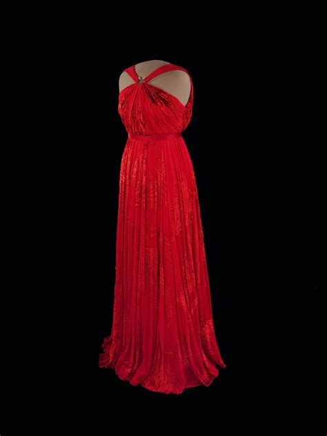 Michelle Obama’s Second Inaugural Ball Gown Goes on View in National ...