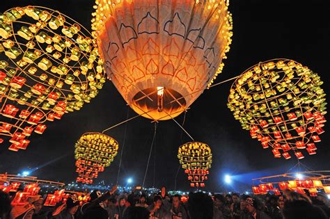 Myanmar's dazzling and dangerous festival of lights | Myanmar | Al Jazeera