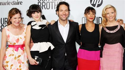 Zooey Deschanel Picture 35 - Our Idiot Brother - Los Angeles Premiere