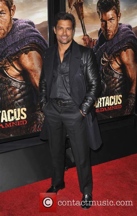 Manu Bennett - "Spartacus: War of the Damned" at Regal Cinemas L.A. | 13 Pictures | Contactmusic.com